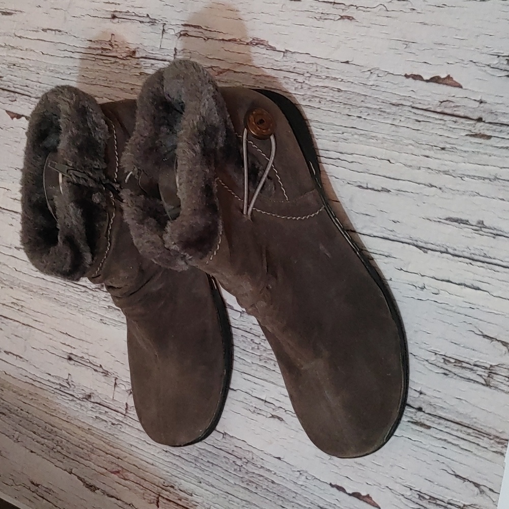 Carroll Reed brown lined inside zipper fall and winter ankle boots Monica